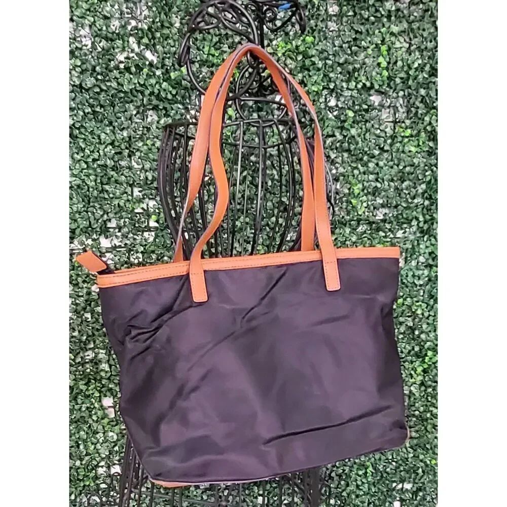 Michael Kors tote - Picture 2 of 6